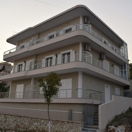 Isabela Apartments Sarandë Exteriör bild