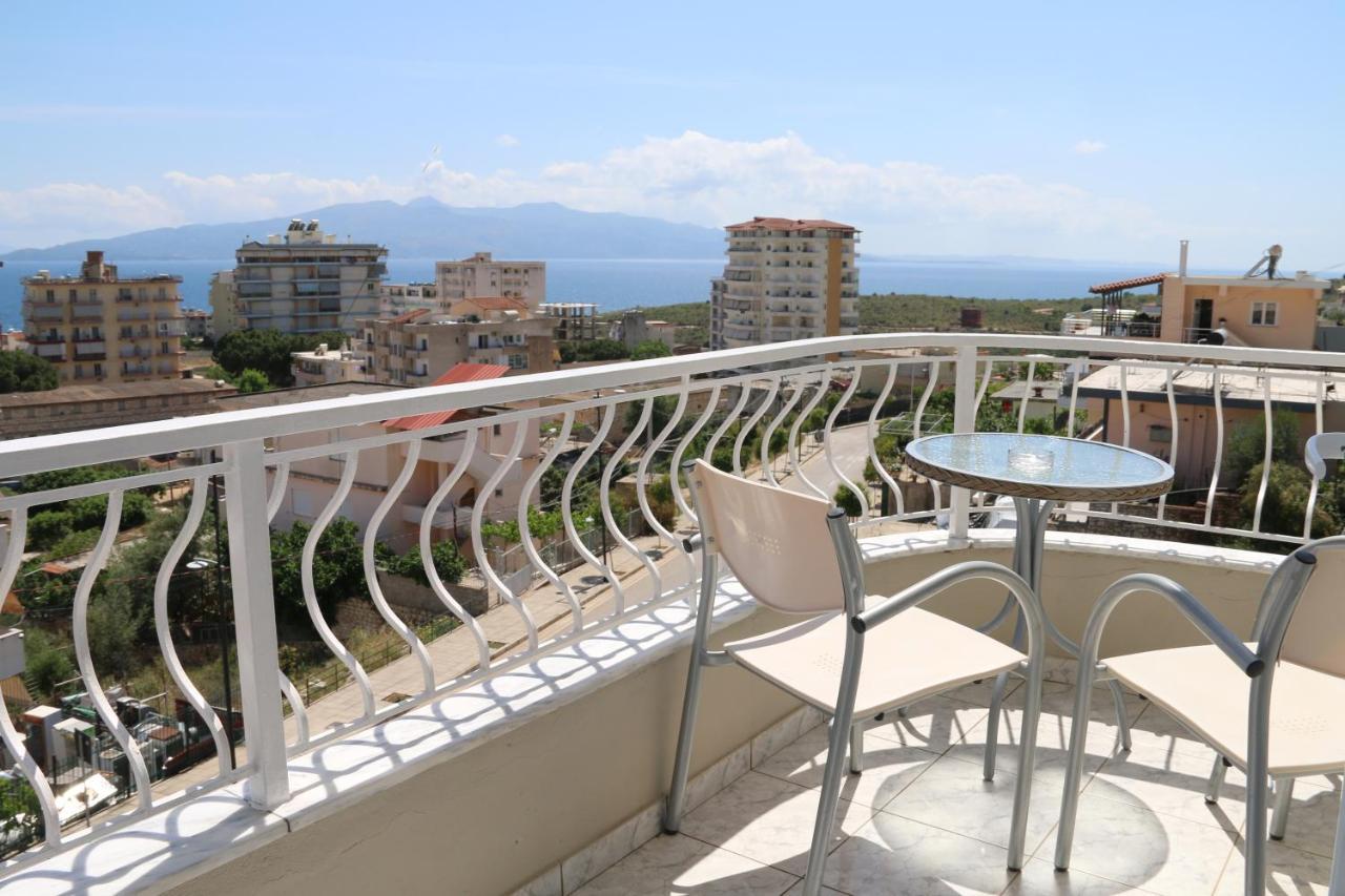 Isabela Apartments Sarandë Exteriör bild