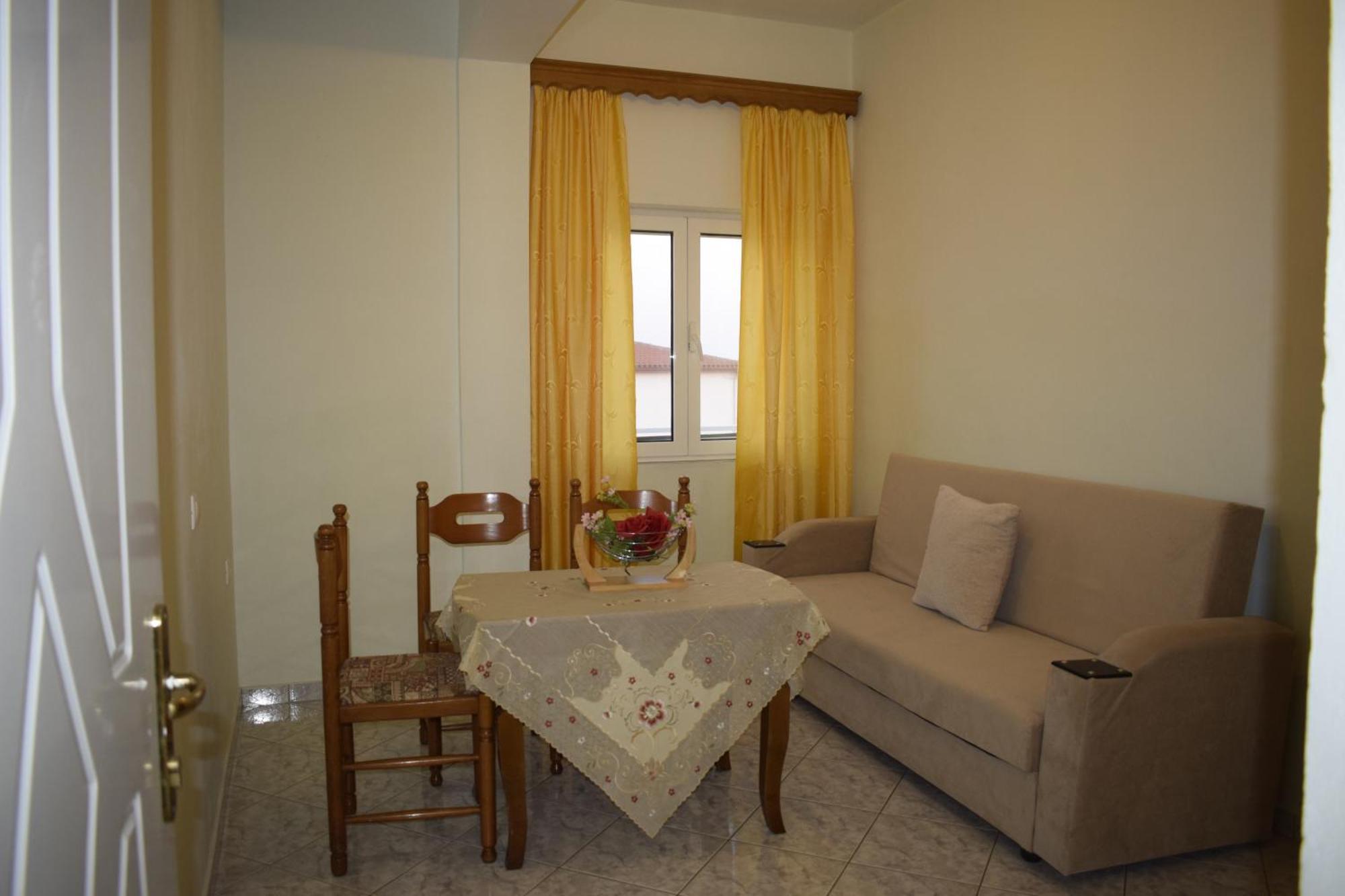 Isabela Apartments Sarandë Exteriör bild