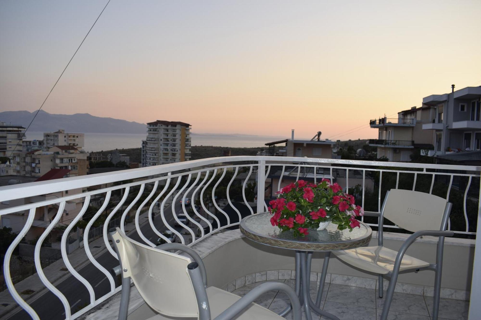 Isabela Apartments Sarandë Exteriör bild